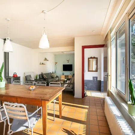 Holiday home With Fenced Garden