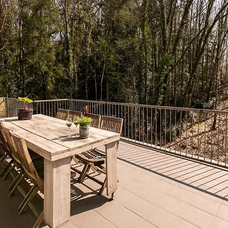 Holiday home With Fenced Garden